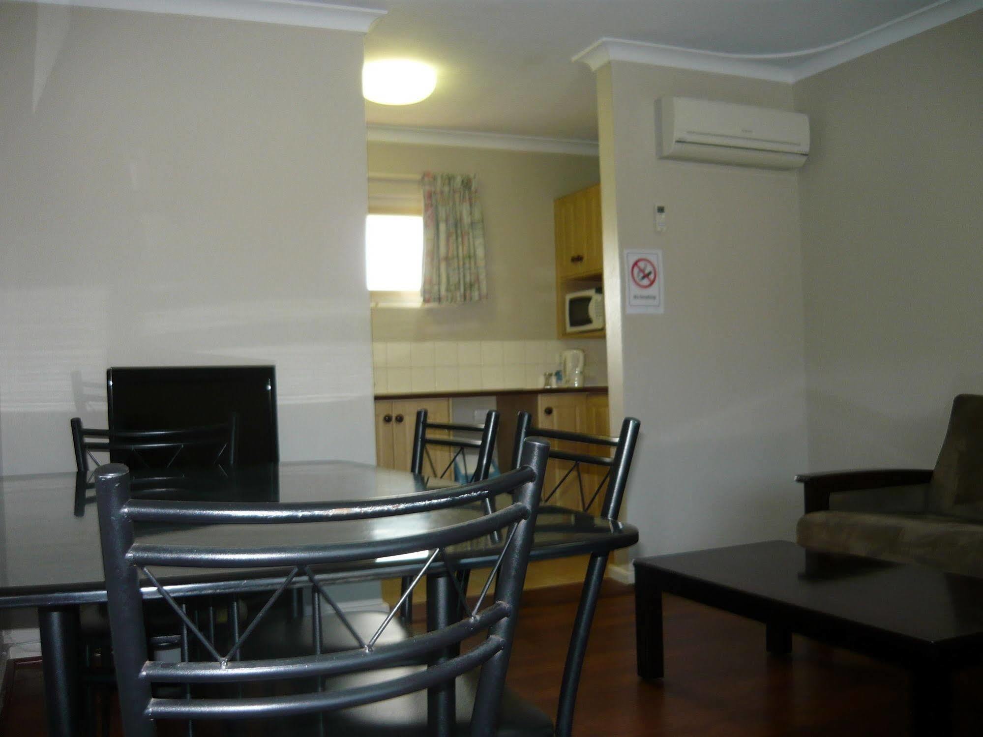 Albany Apartments Екстериор снимка