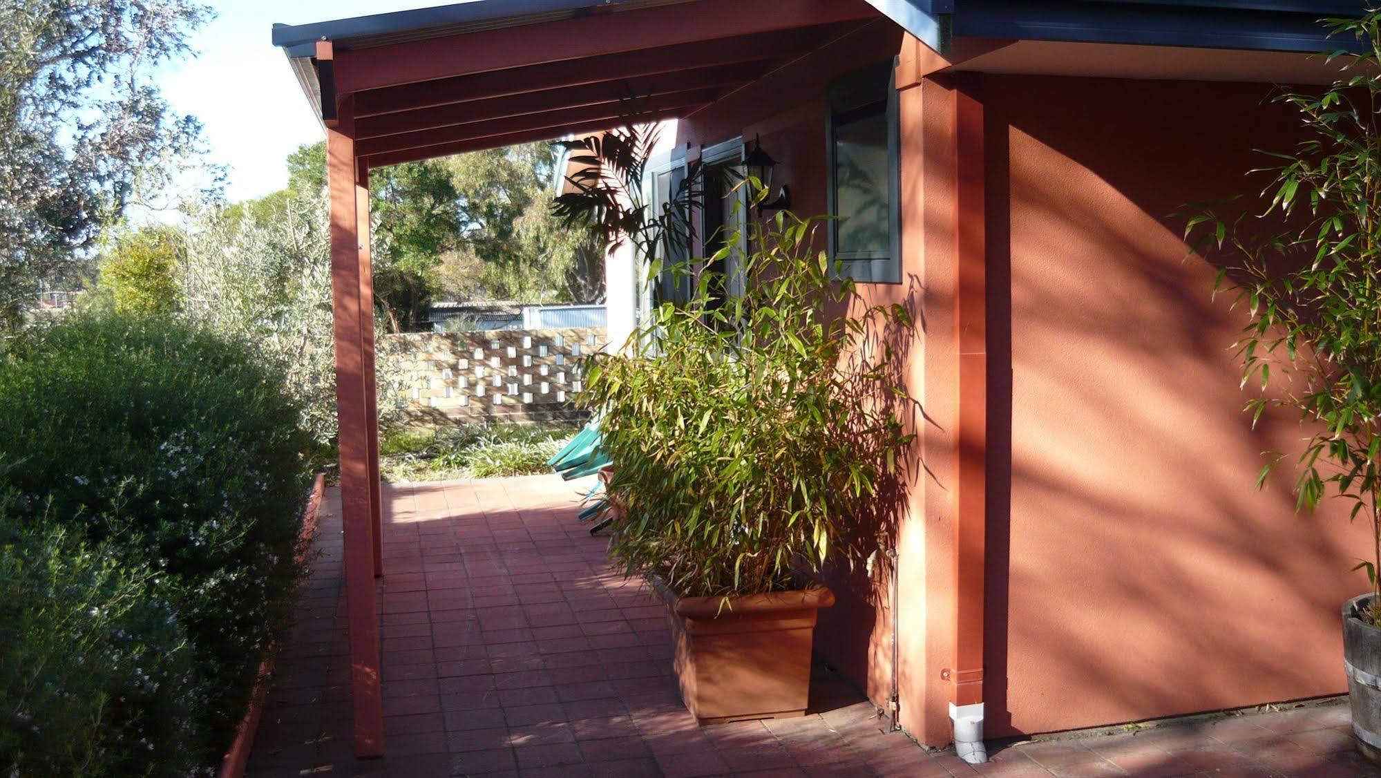 Albany Apartments Екстериор снимка